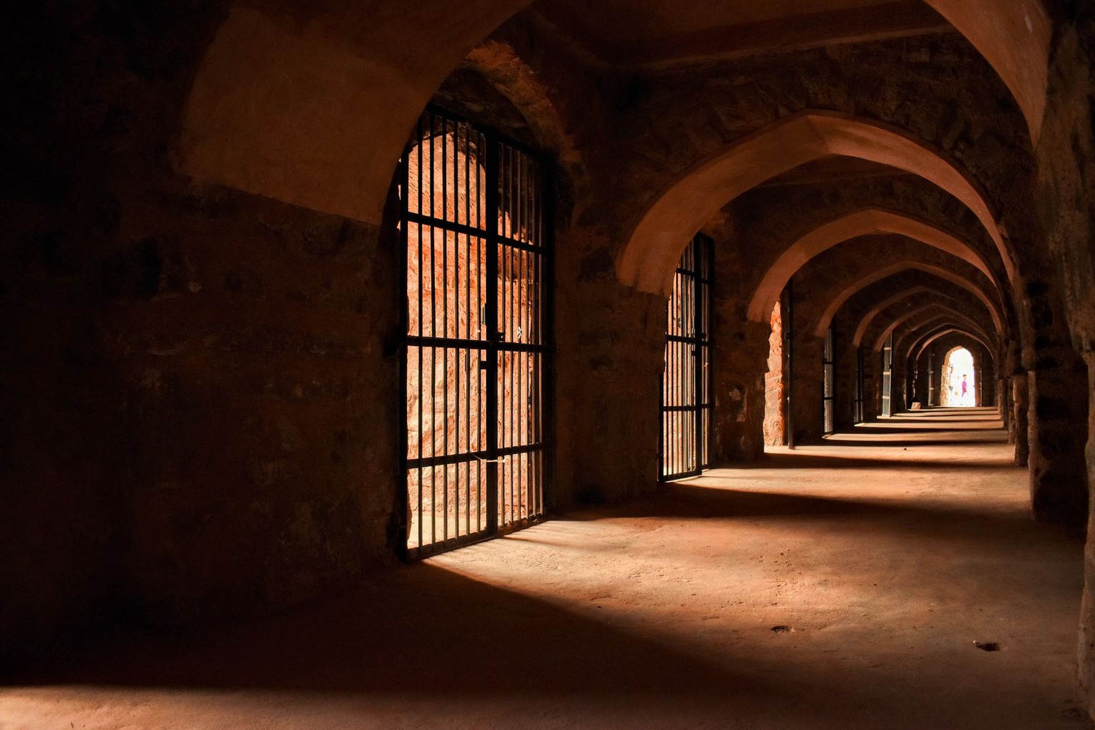 Roguelike games: Designing Procedural Dungeons for Modern Studios
